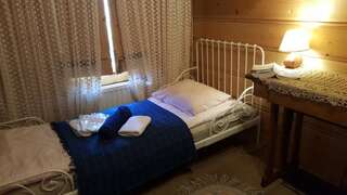 Шале Village Lodge Sierockie Бялы-Дунаец Шале с 3 спальнями-23